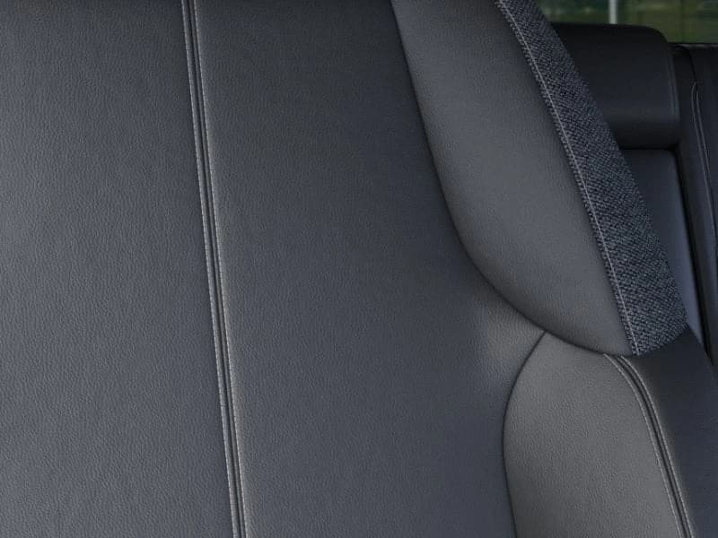Cadillac OPTIQ Luxury 4dr 2027 — side view