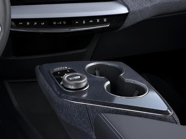 Cadillac OPTIQ Luxury 4dr 2027 — side view