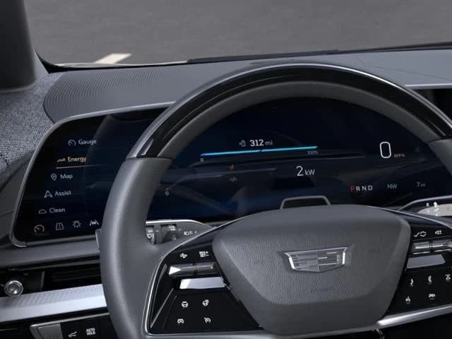Cadillac OPTIQ Luxury 4dr 2027 — side view