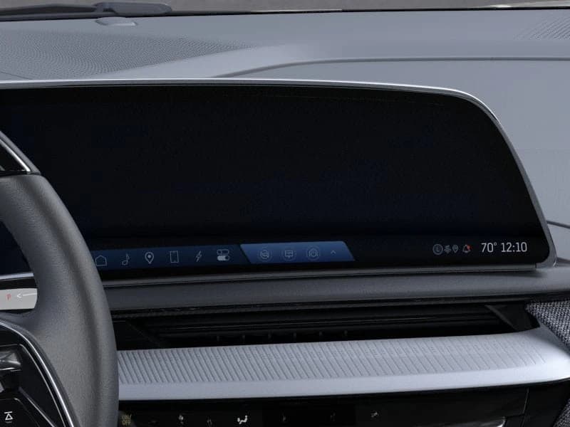 Cadillac OPTIQ Luxury 4dr 2027 — side view