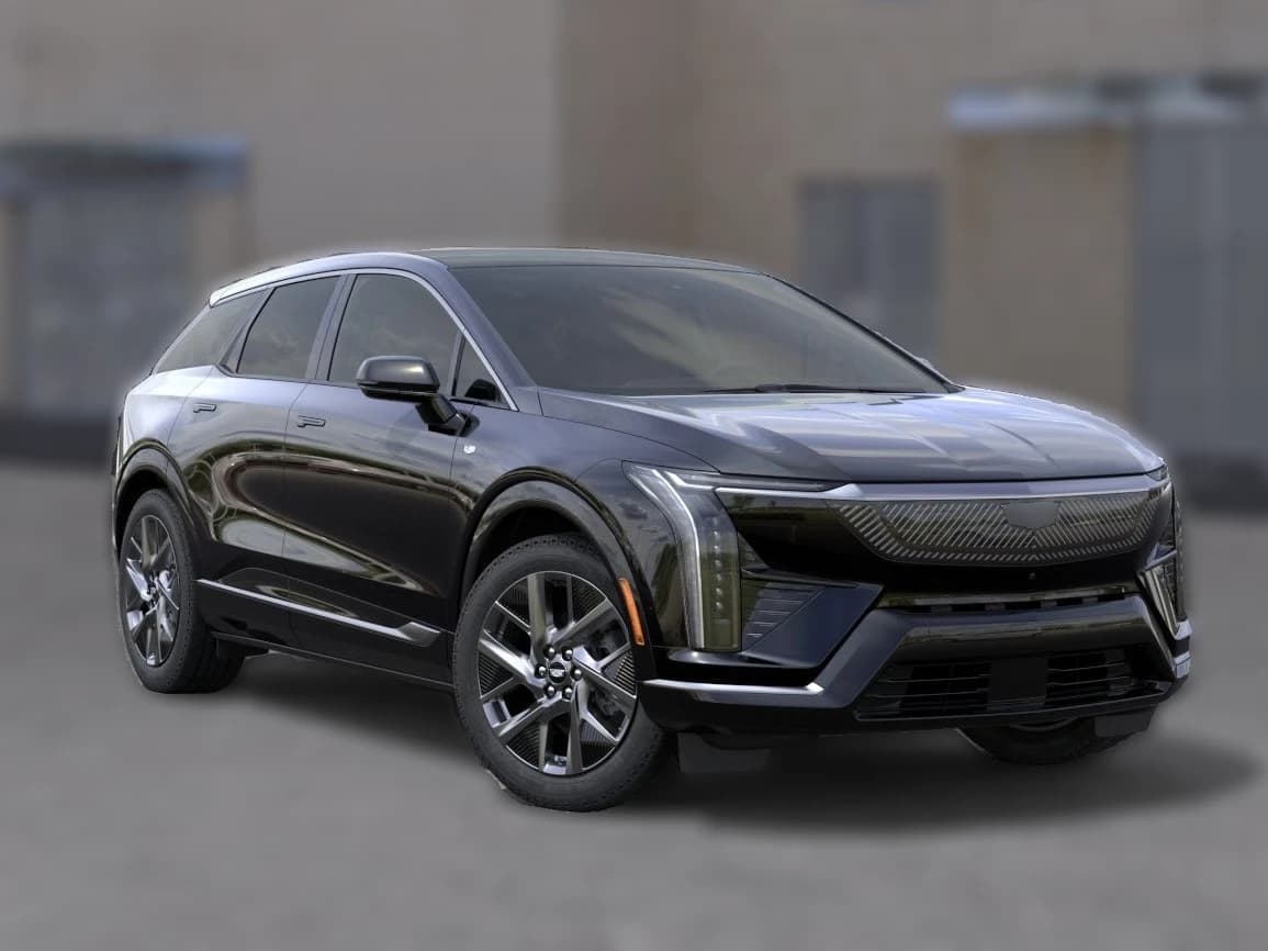 Cadillac OPTIQ Luxury 4dr 2027 — side view