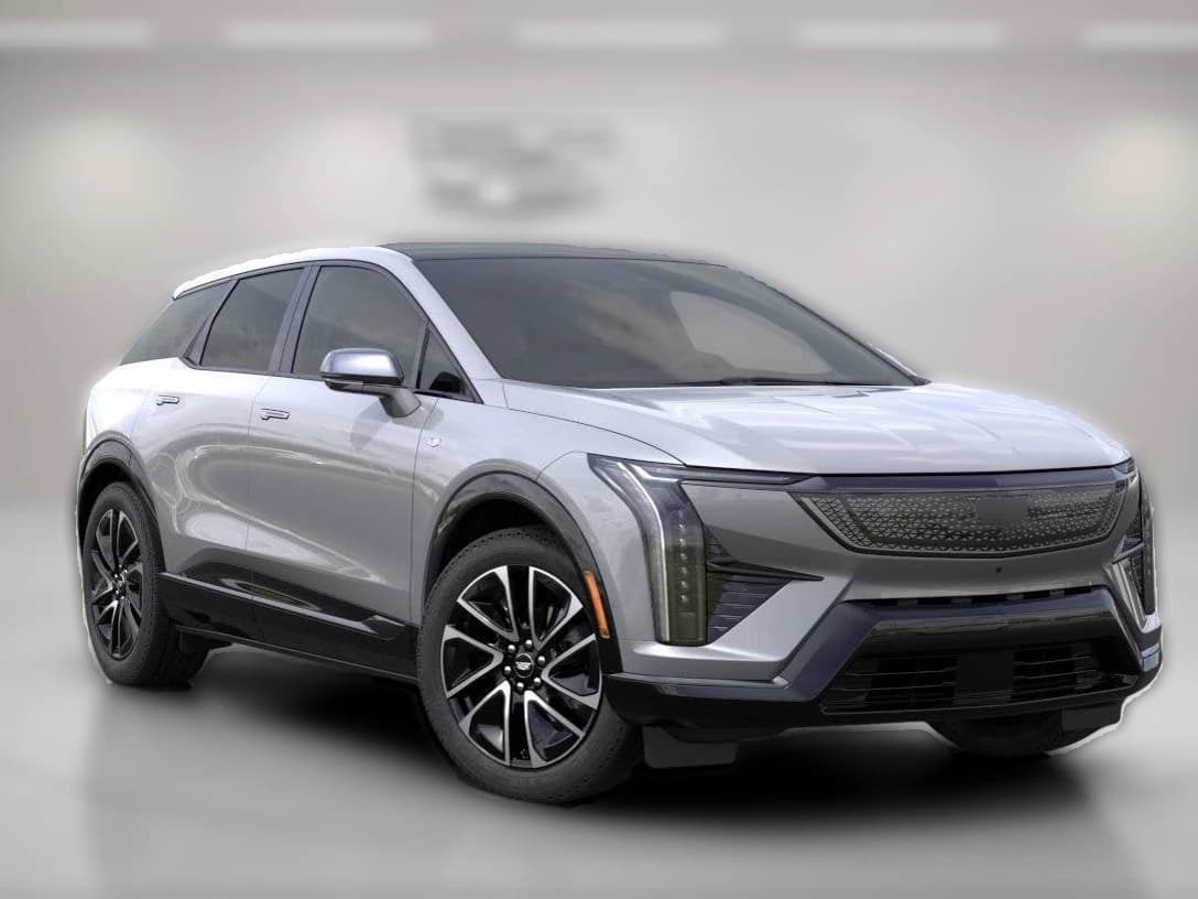 Cadillac OPTIQ Sport 4dr 2027 — side view