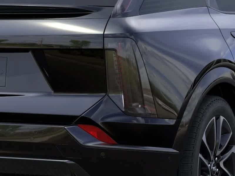 Cadillac OPTIQ Sport 4dr 2027 — side view