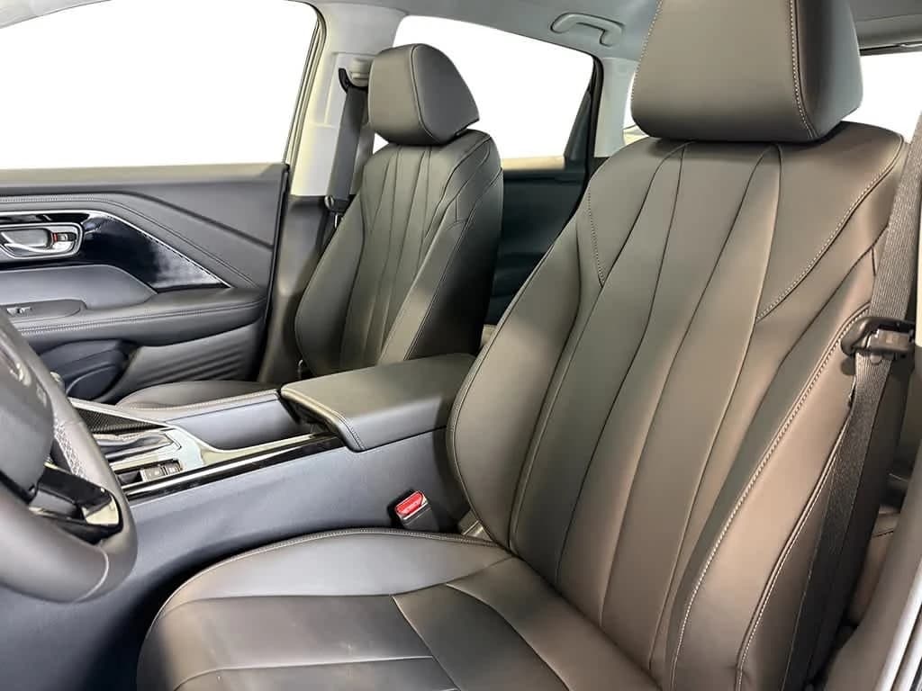Acura ADX Base FWD 2026 — side view