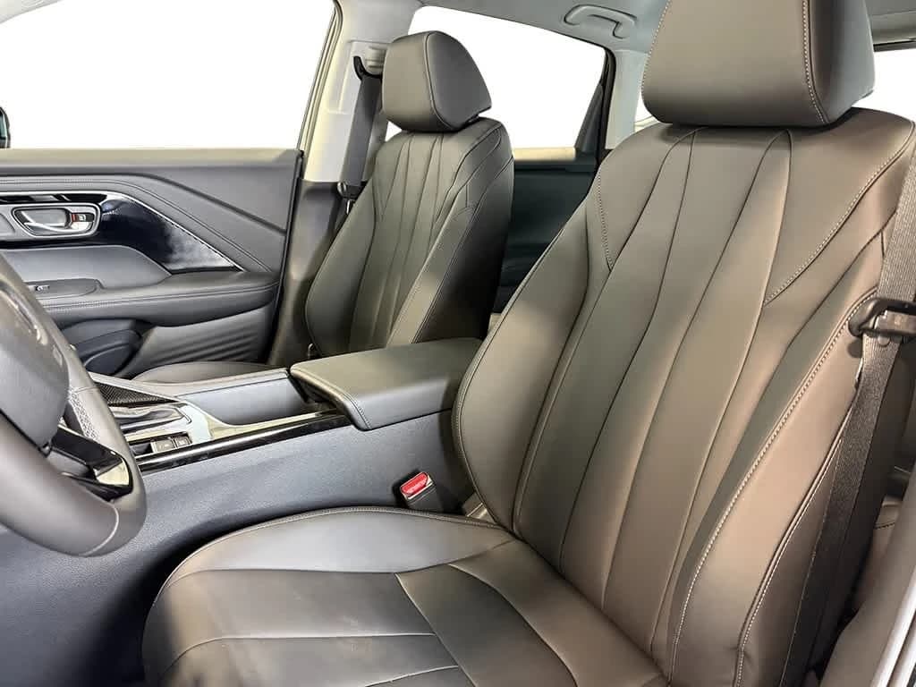 Acura ADX Base FWD 2026 — side view