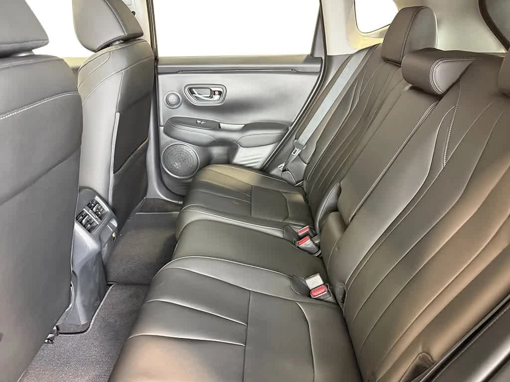 Acura ADX Base FWD 2026 — side view