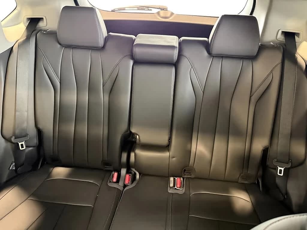 Acura ADX Base FWD 2026 — side view
