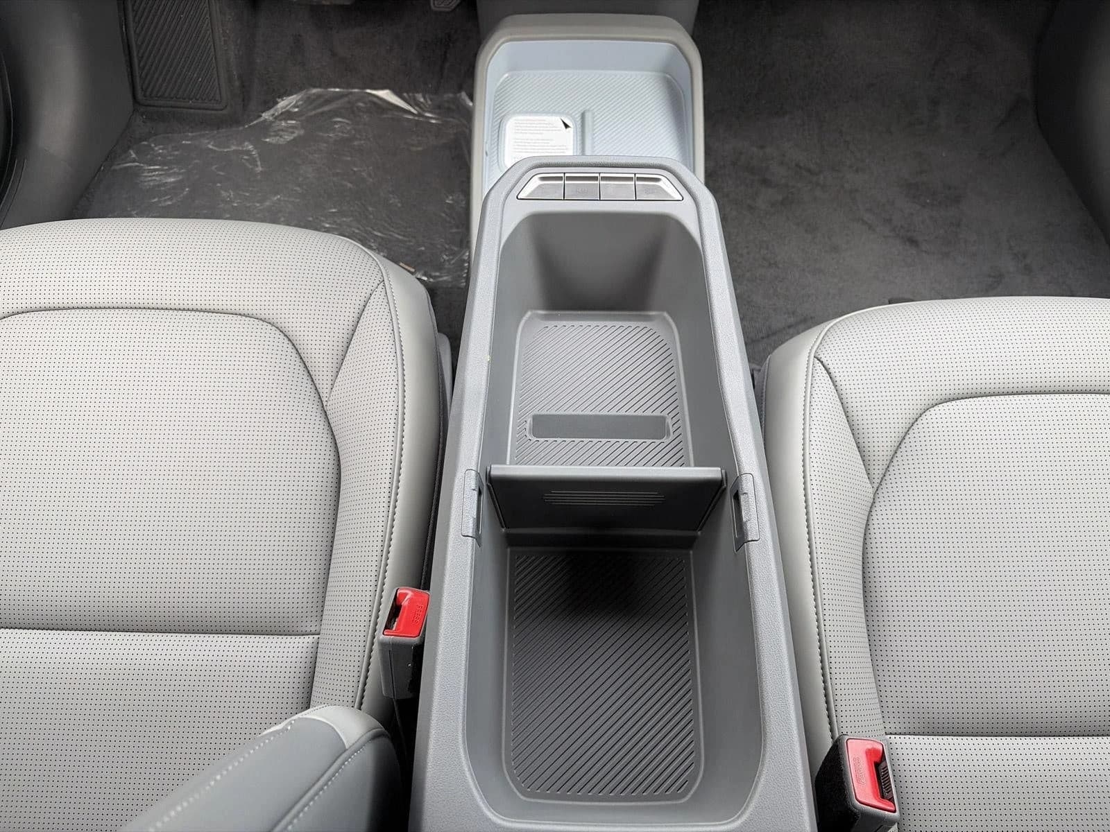 Kia EV3 Wind FWD 2027 — side view