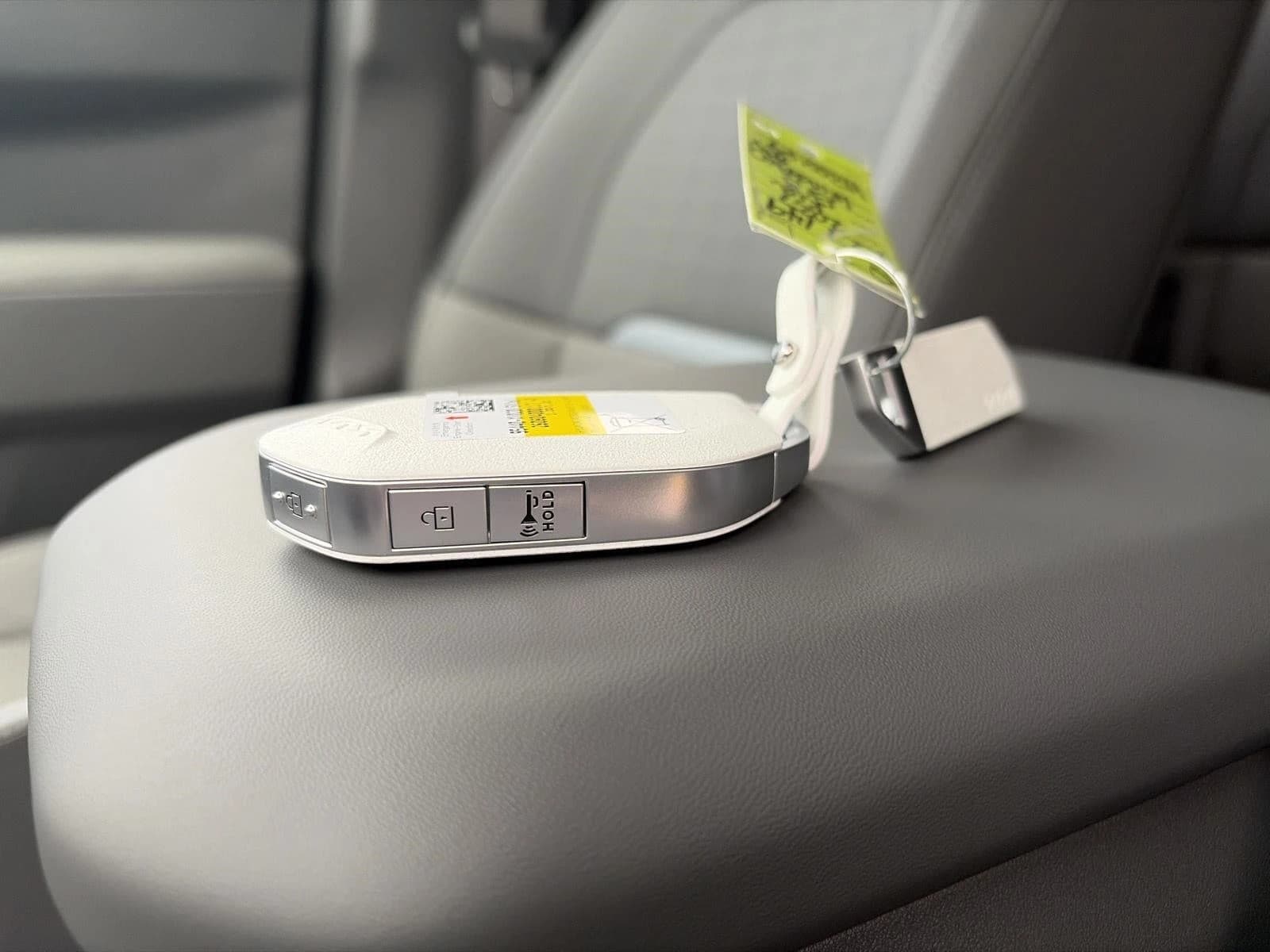 Kia EV3 Wind FWD 2027 — side view