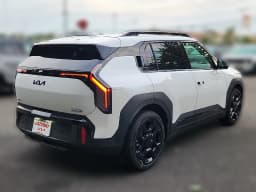 Kia EV3 Land AWD 2027 — side view