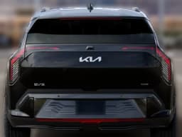 Kia EV3 GT-Line AWD 2027 — side view