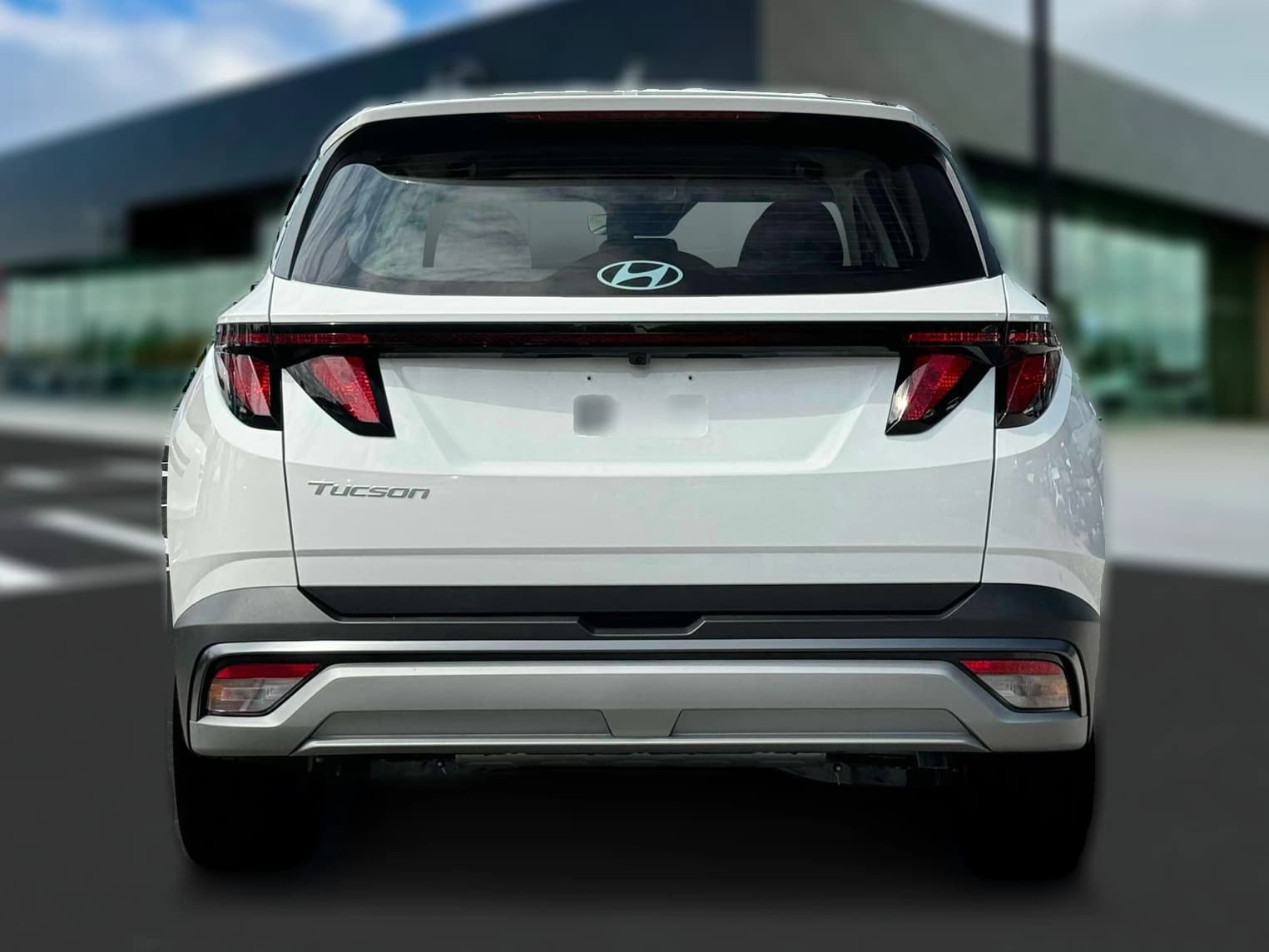 Hyundai Tucson SE FWD 2025 — side view