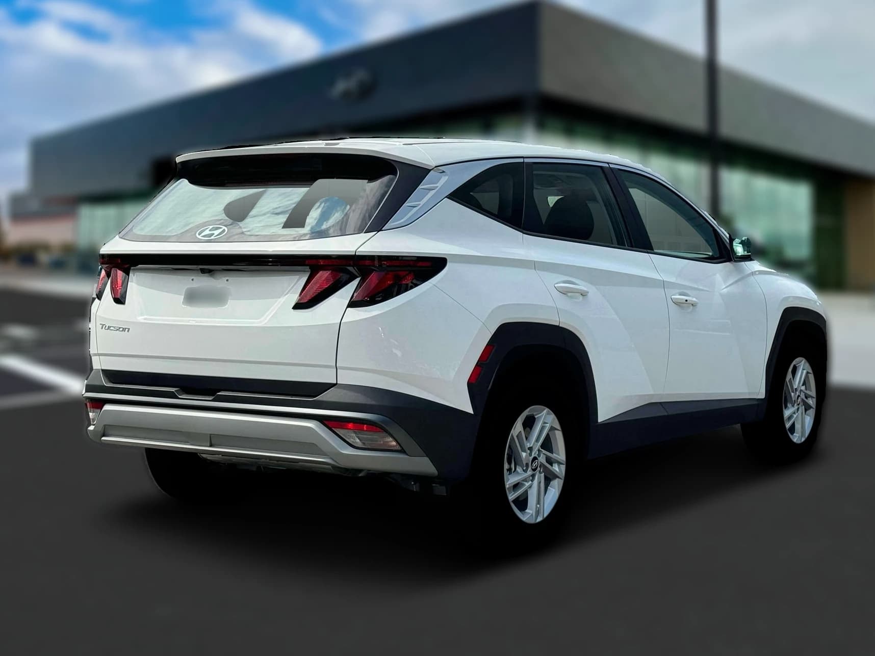 Hyundai Tucson SE FWD 2025 — side view
