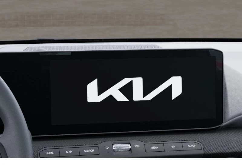 Kia K4 LXS Sedan 2026 — side view