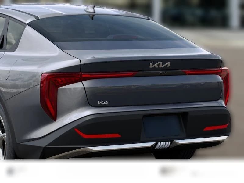 Kia K4 LXS Sedan 2026 — side view