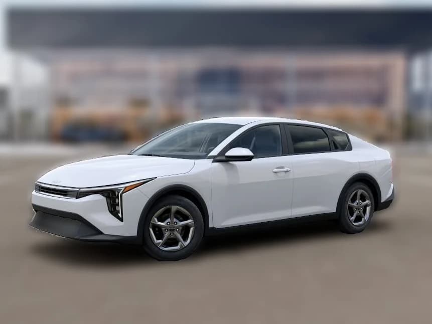 Kia K4 LXS Sedan 2026 — side view