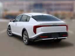 Kia K4 LXS Sedan 2026 — side view