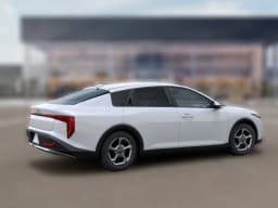 Kia K4 LXS Sedan 2026 — side view