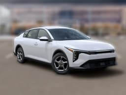Kia K4 LXS Sedan 2026 — side view