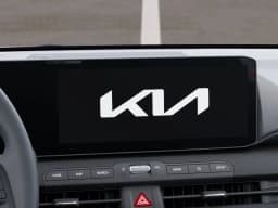 Kia K4 LXS Sedan 2026 — side view