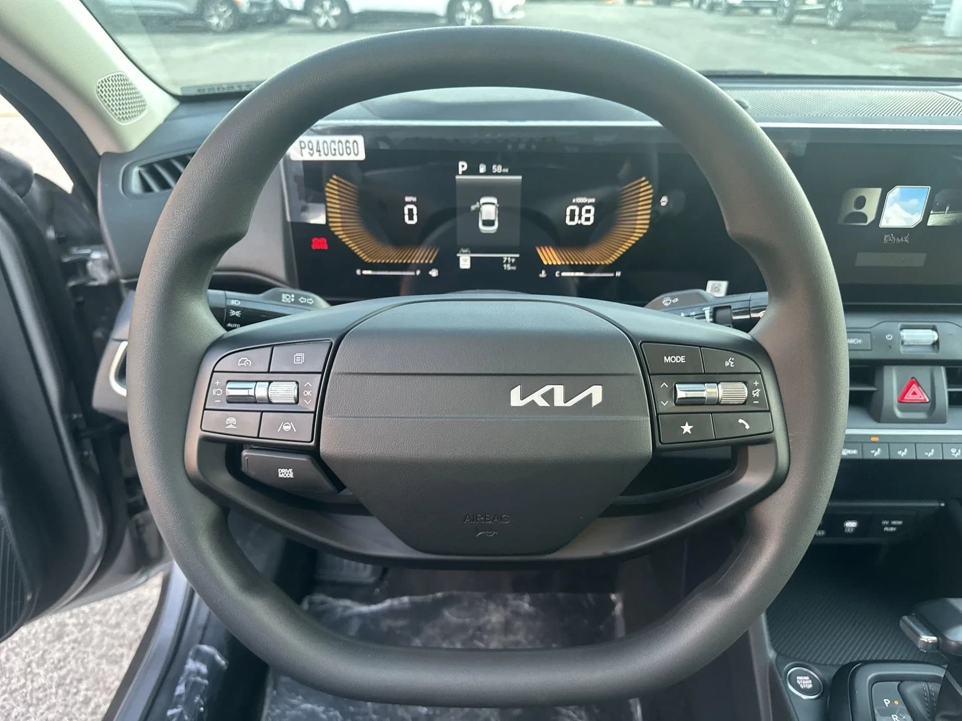 Kia K4 LXS Sedan 2026 — side view