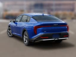Kia K4 LXS Sedan 2026 — side view