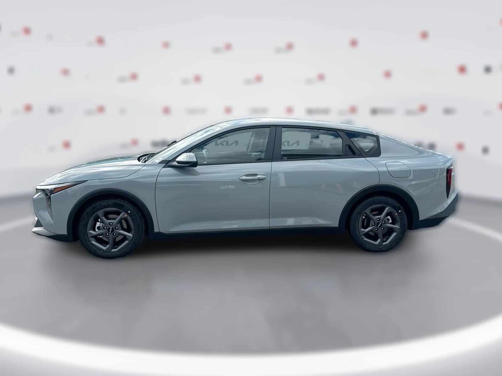 Kia K4 LXS Sedan 2026 — side view