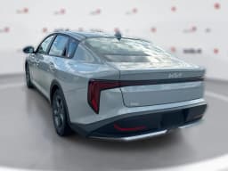 Kia K4 LXS Sedan 2026 — side view