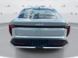 Kia K4 LXS Sedan 2026 — side view