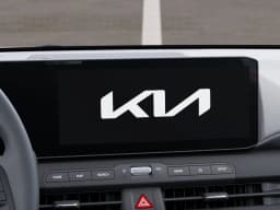 Kia K4 LXS Sedan 2026 — side view
