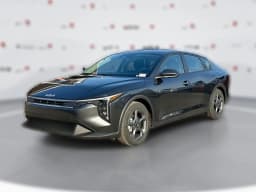 Kia K4 LXS Sedan 2026 — side view
