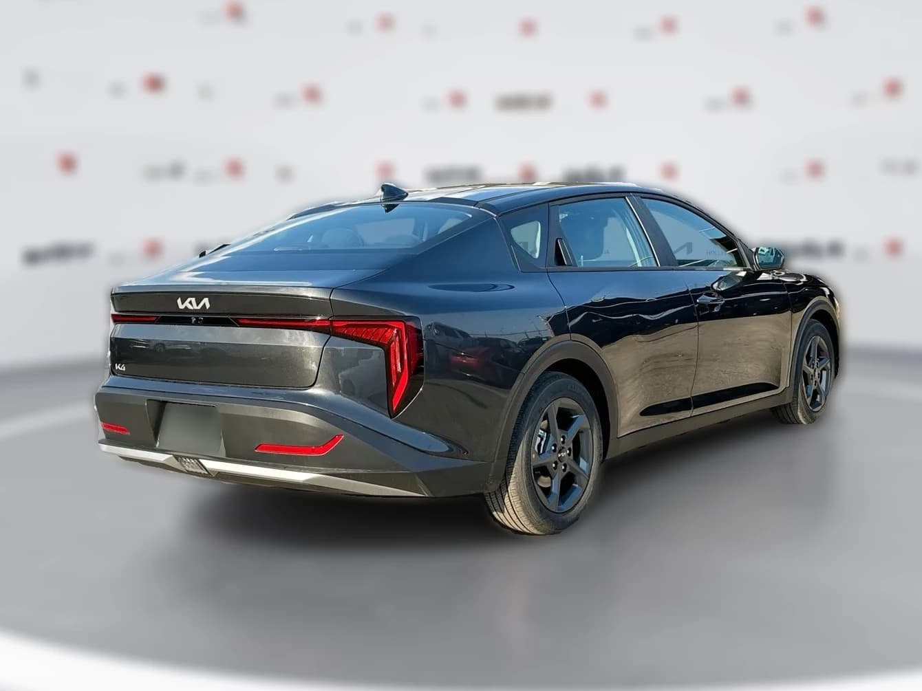 Kia K4 LXS Sedan 2026 — side view