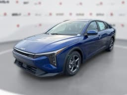 Kia K4 LXS Sedan 2026 — side view