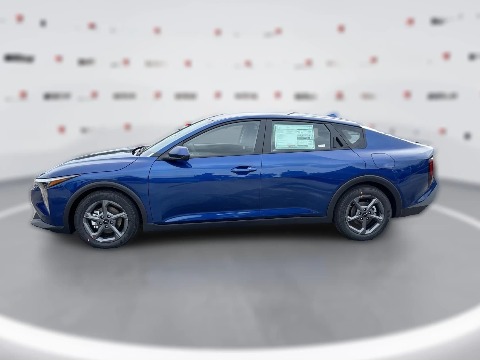 Kia K4 LXS Sedan 2026 — side view