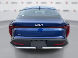 Kia K4 LXS Sedan 2026 — side view