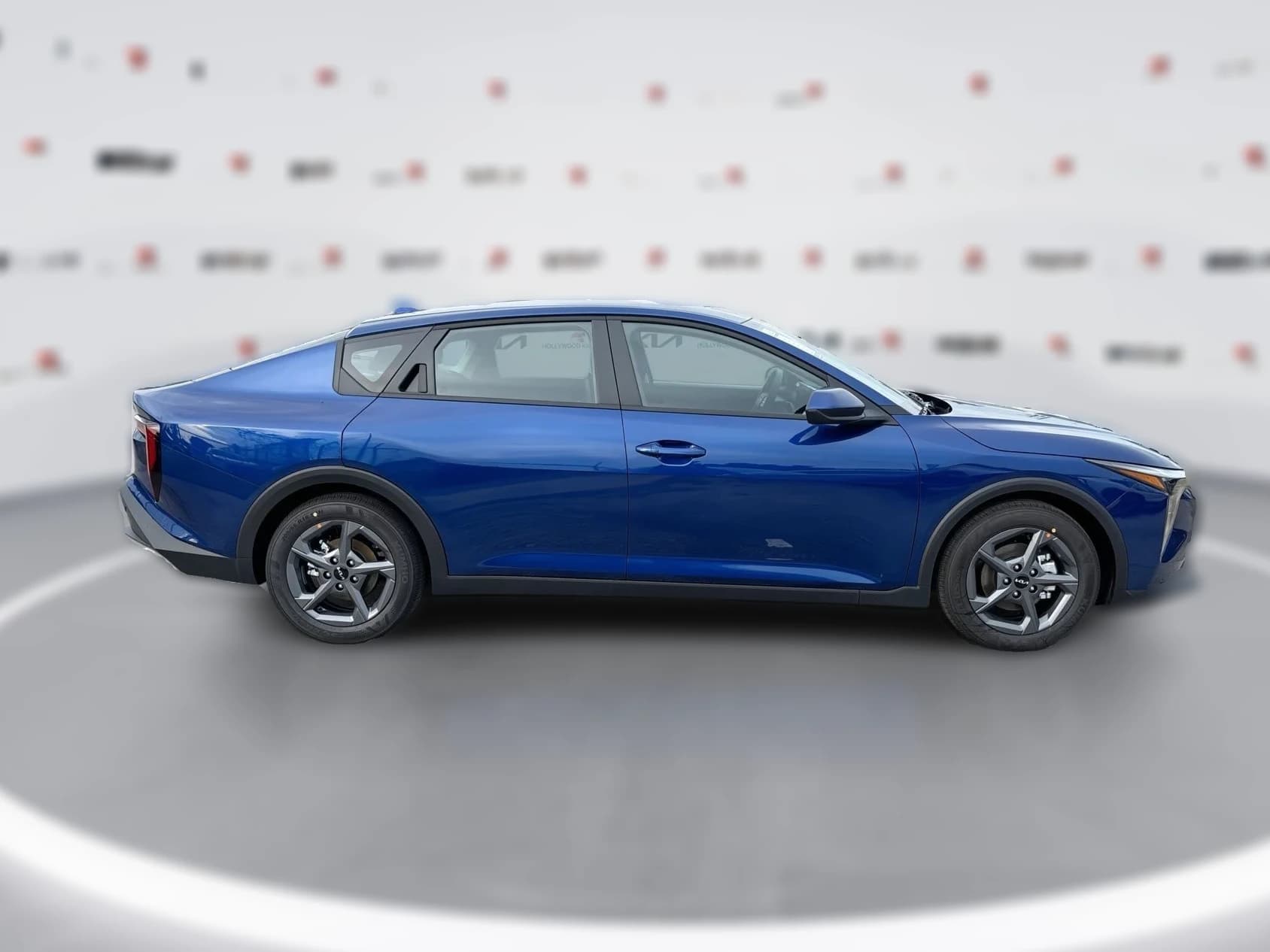 Kia K4 LXS Sedan 2026 — side view