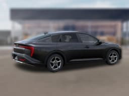 Kia K4 LXS Sedan 2026 — side view