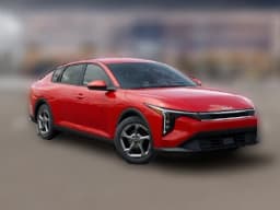 Kia K4 LXS Sedan 2026 — side view