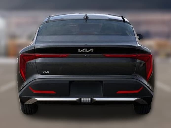 Kia K4 EX FWD 2025 — side view