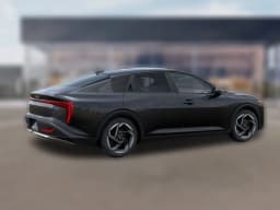 Kia K4 EX FWD 2025 — side view