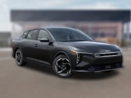 Kia K4 EX FWD 2025 — side view