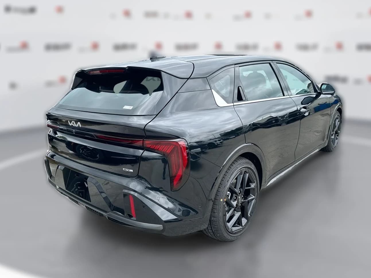 Kia K4 Hatchback GT-Line Turbo FWD 2026 — side view
