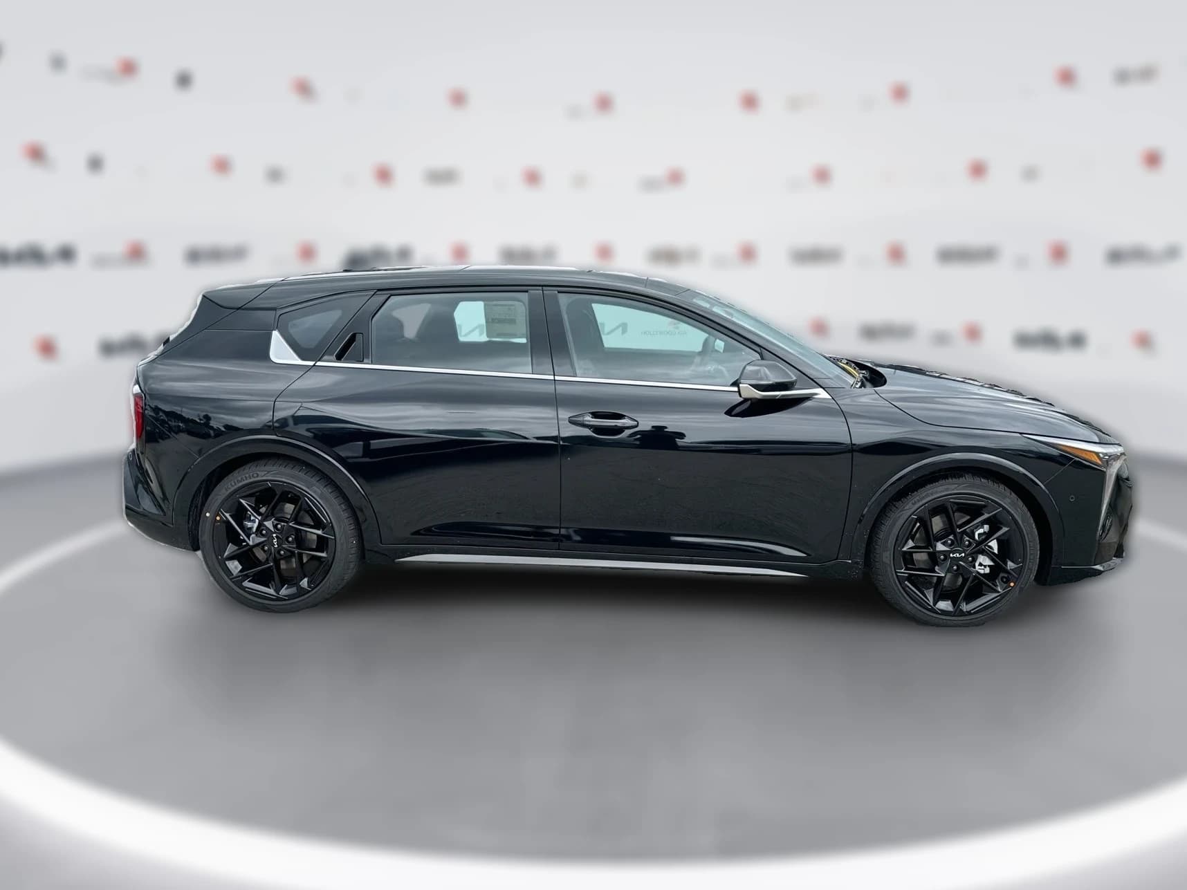 Kia K4 Hatchback GT-Line Turbo FWD 2026 — side view