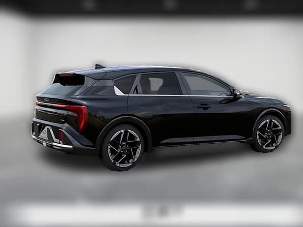 Kia K4 Hatchback GT-Line FWD 2026 — side view