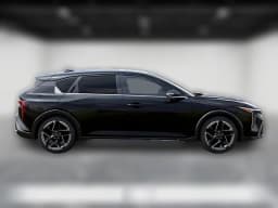 Kia K4 Hatchback GT-Line FWD 2026 — side view