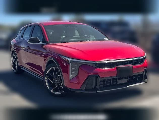 Kia K4 Hatchback GT-Line FWD 2026 — side view