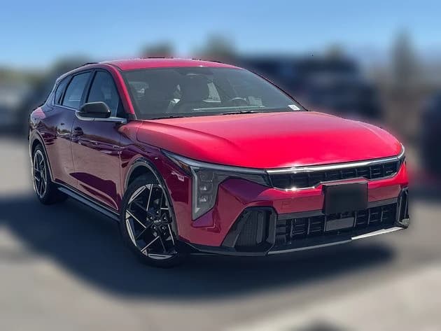 Kia K4 Hatchback GT-Line FWD 2026 — side view