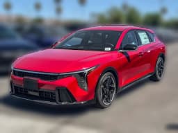 Kia K4 Hatchback GT-Line FWD 2026 — side view