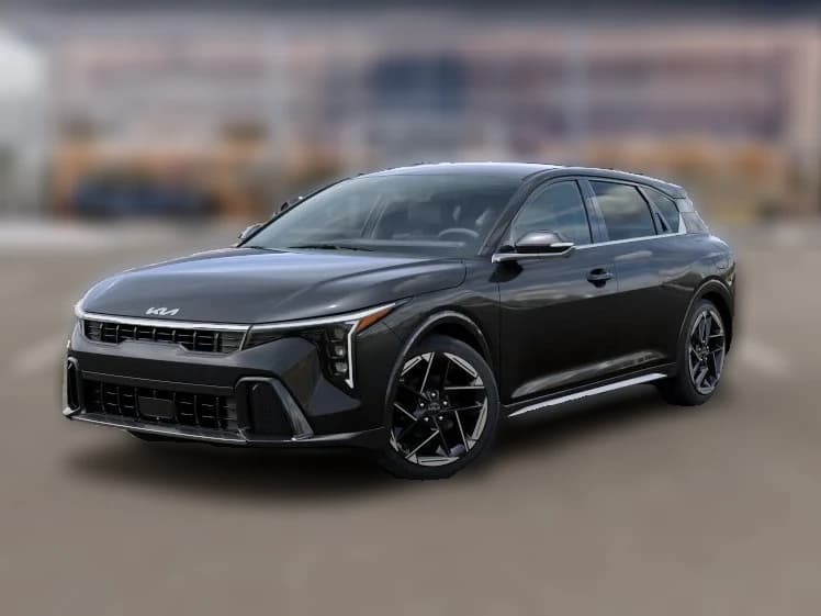 Kia K4 Hatchback GT-Line FWD 2026 — side view