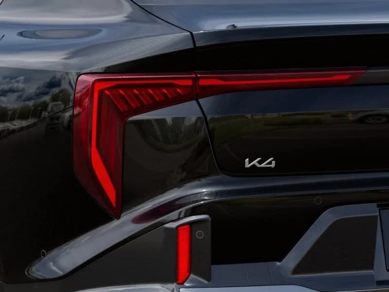 Kia K4 GT-Line Turbo Sedan 2026 — side view